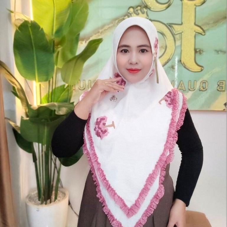 Jilbab instan Fo Hasmita Crinkle Renda Cantik Mewah