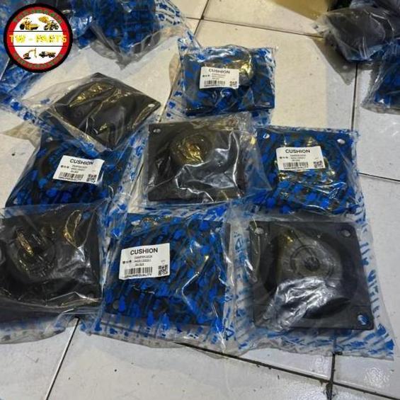 Karet Rubber Engine Mounting Pangkon Cabin Sakai Sv525 Sv 525 Pn 4423-12000-0 4423120000