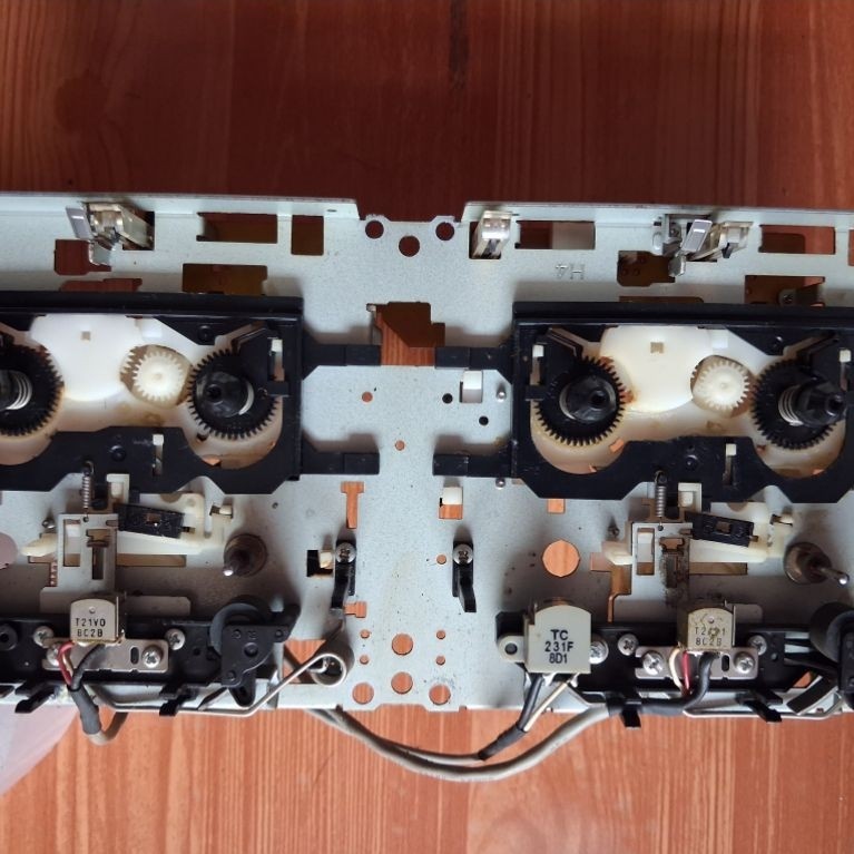 Mekanik Tape Polytron Copotan