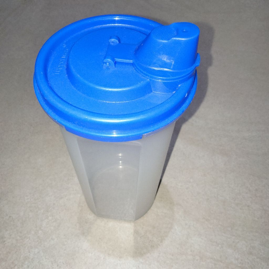 Tempat Minyak Tupperware