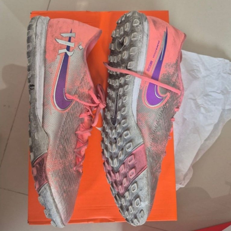 Nike Zoom Vapor 16 Academy Vinicius Jr Turf Size 45 (Second)