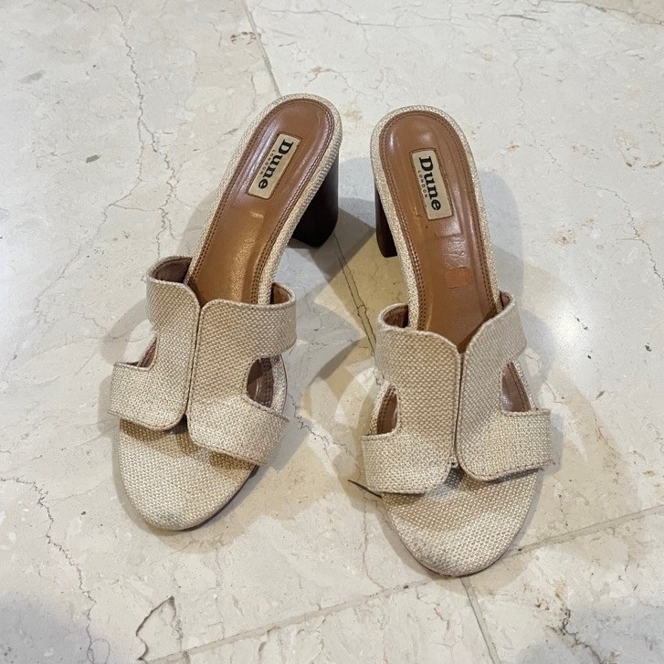 Dune London Block Mid Heels (Off White) / Women Heels / Cream Block Heels / Cream Heels
