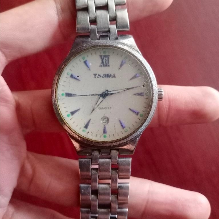 Jam tangan Tajima
