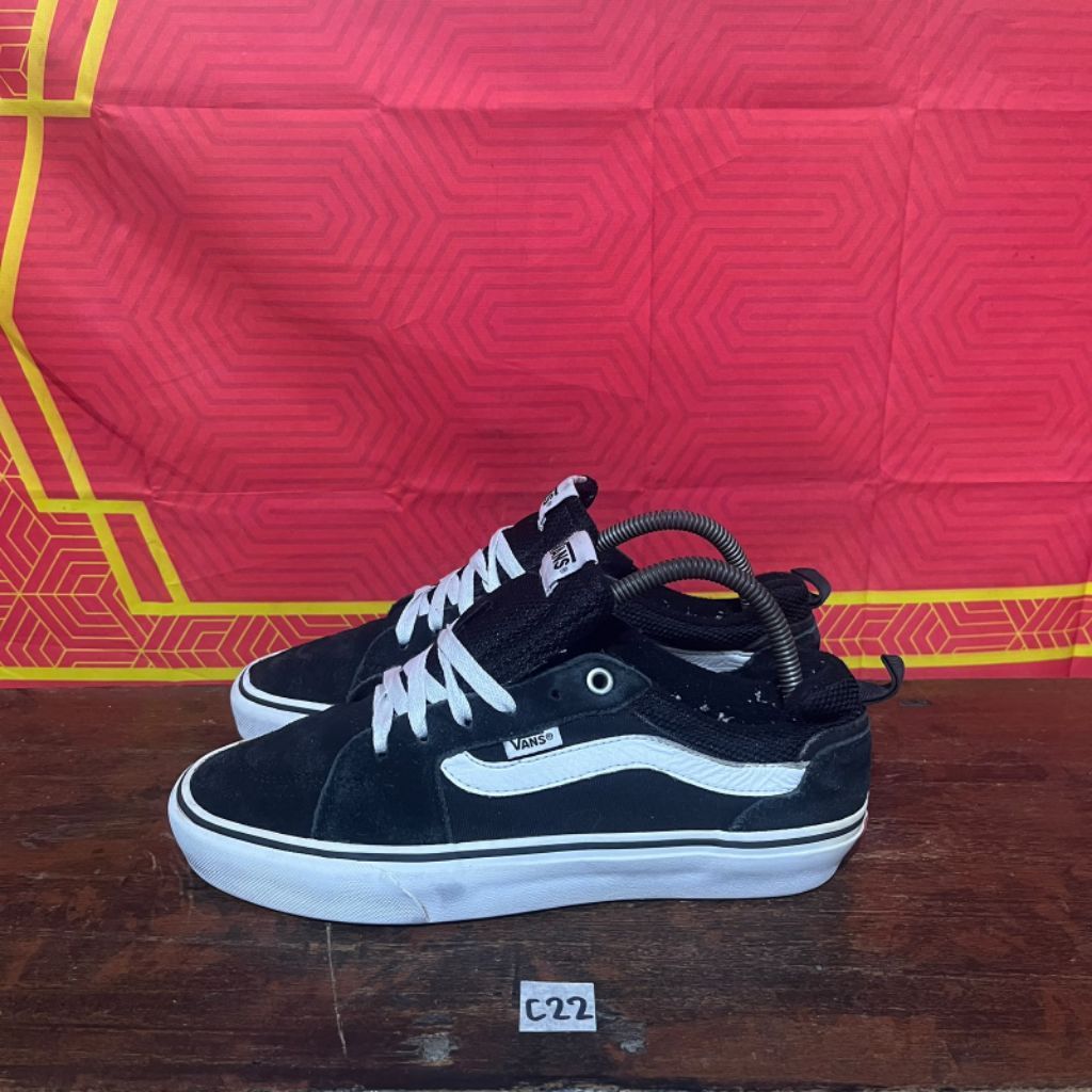 Vans old skool size 39