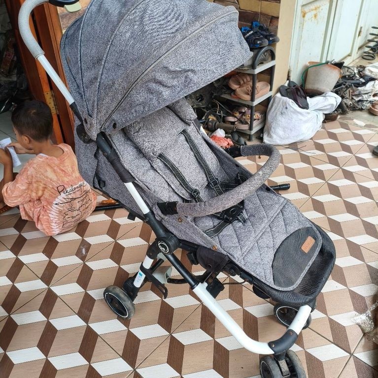 stroller box bayi babyelle genius second bekas bagus normal