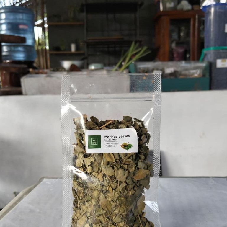 Daun Kelor Kering Organik - Dried Moringa Leaves