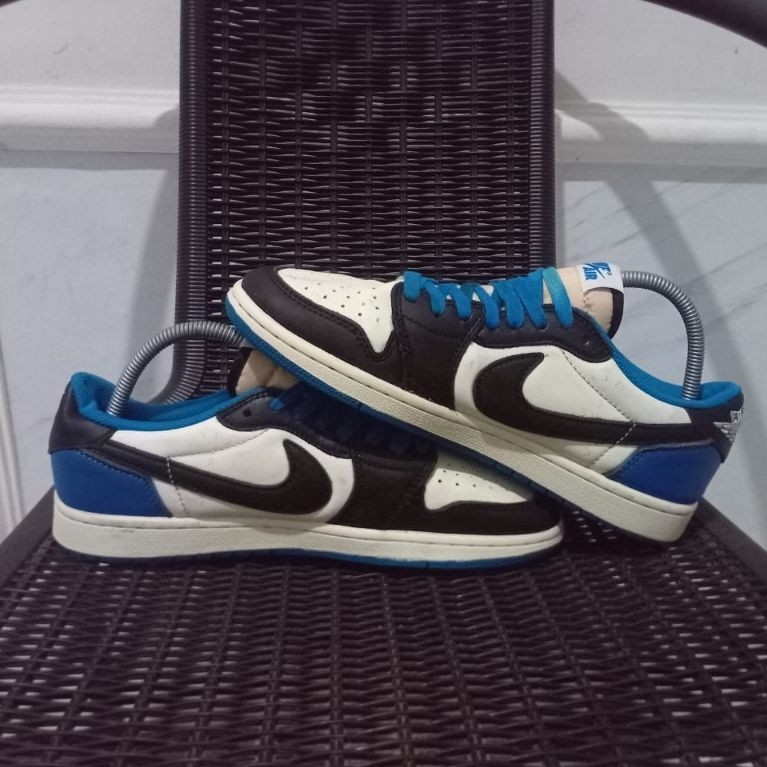 Sepatu Nike Air Jordan 1 Low  X Travis Scott
