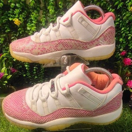 sepatu Nike Air Jordan 11 Retro Low "Pink Snakeskin" size 40