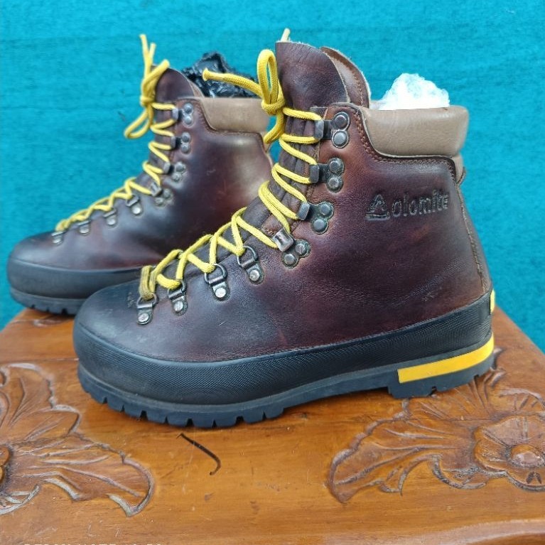 Dolomite size 41 insole 26cm sepatu hiking, outdoor, mendaki gunung, trekking outdoor, berpetualang,