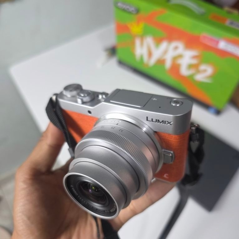LUMIX GF9