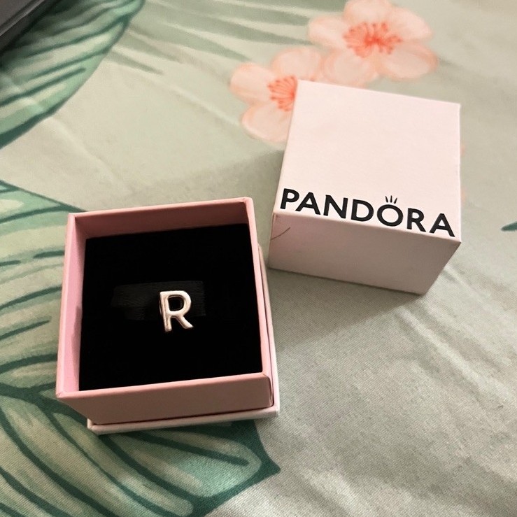link pandora charms “r”