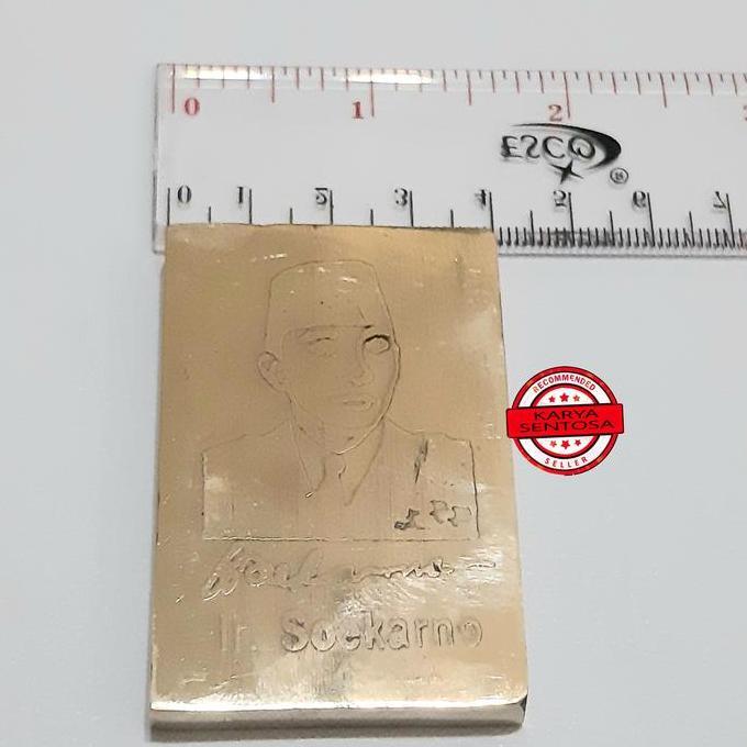 Replika Emas Batangan Lm Sukarno Ukuran 500 Gram