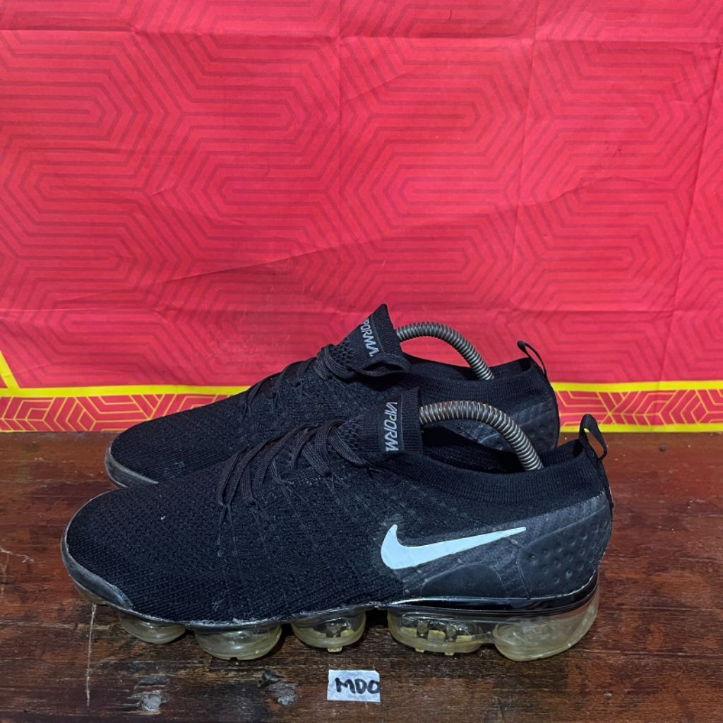 Nike VaporMax Flyknit 2 size 42