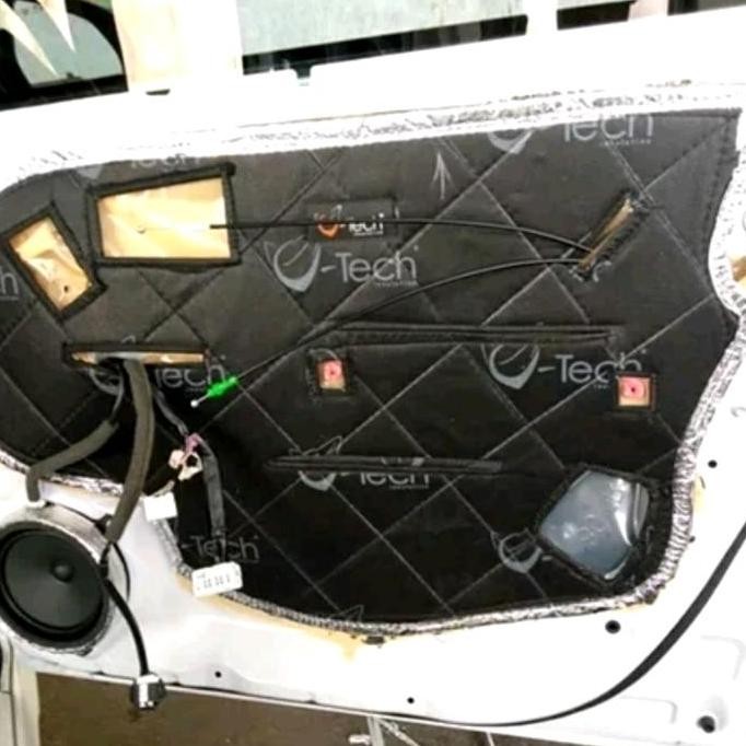 Peredam Pintu Mobil Toyota Sienta