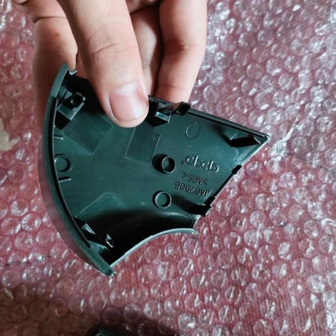 tutup kaki bawah spion Avanza 2019