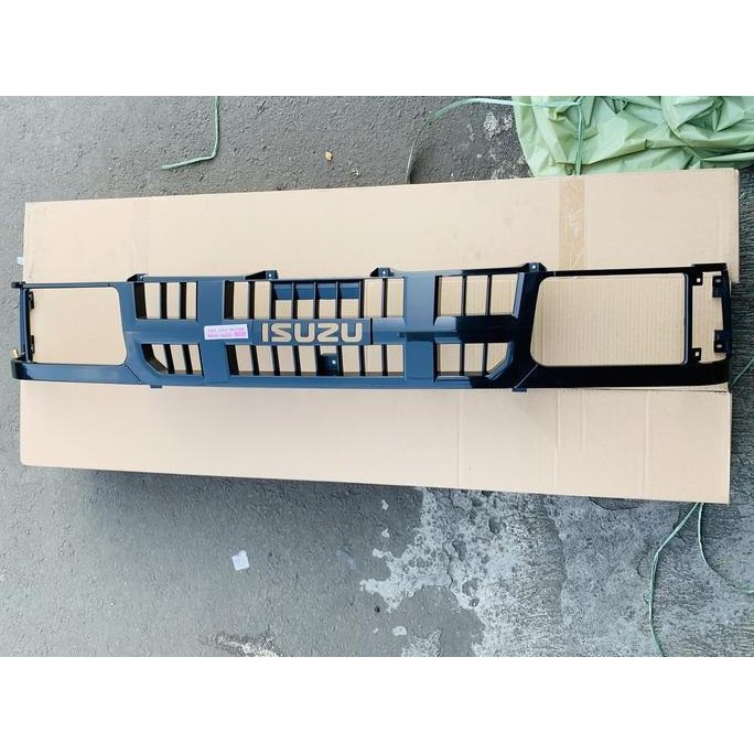 Gril Depan Panther Pick Up 2010 Original