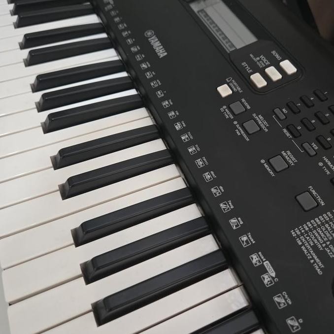 New  YAMAHA PSR E363 / YAMAHA PSR E-363 / YAMAHA PSR E 363 SECOND LIKE NEW