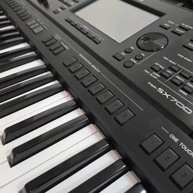New  Yamaha PSR SX700 Keyboard Second Mulus Like New