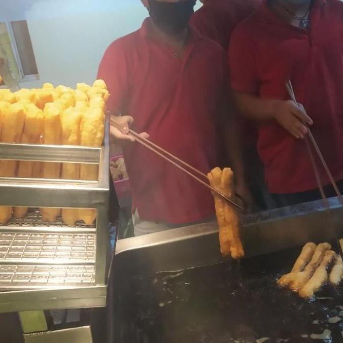 cakue asli Peneleh pasar atom