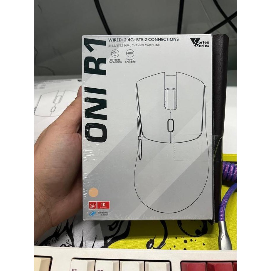 Wireless Gaming Mouse Vortex Series ONI R1