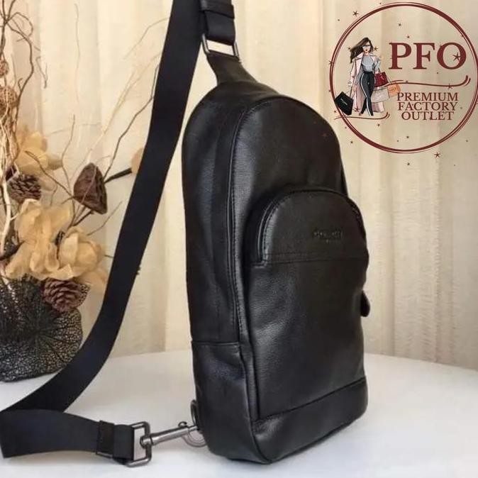 Tas Selempang Pria Tas Ch 49312 Charles Sling Pack Black Smooth Full Leather