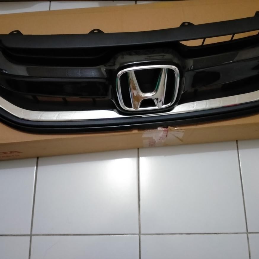 Grille grill bumper atas Grill brio assy 2016 2017 2018 original