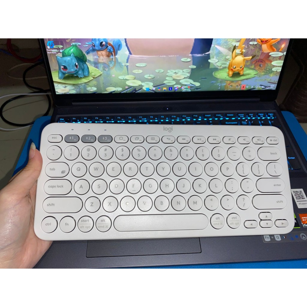 Preloved Keyboard Logitech K380 Putih Bluetooth (second)