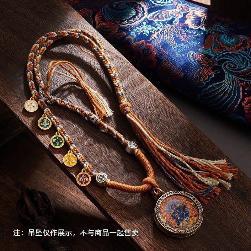 Kalung Tali Kapas Gaya Tibet Dipilin Tangan Lima Arah Dewa Kekayaan Tali Amber Thangka Amulet Buddh