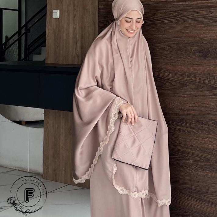 Mukena 2In1 Farseena Silk Renda Sajadah Tas Hampers Box Seserahan By Farseena.Id
