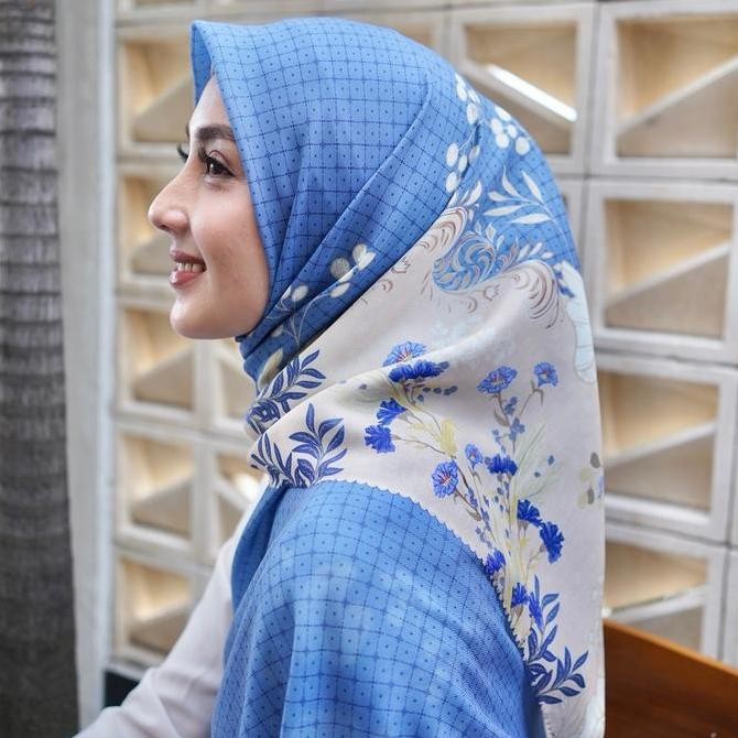 (Good) HAMPRES HIJAB PARFUM TASBIH PREMIUM EKSKLUYSIF JILBAB PRINT BY DANYTA