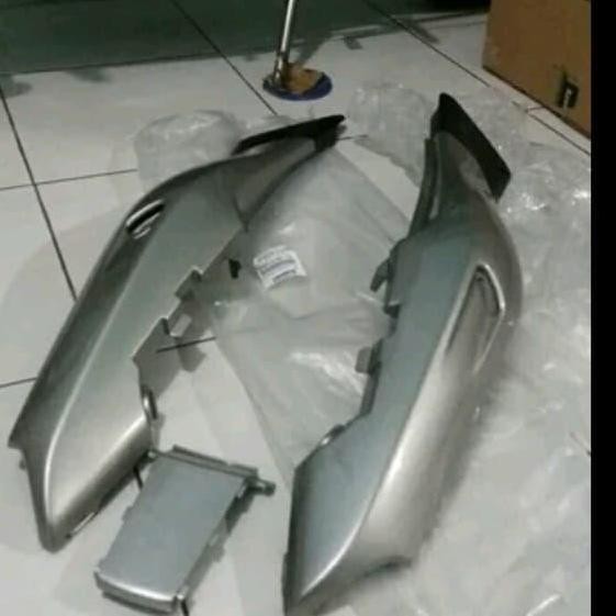 Body belakang ninja rr old silver original Original