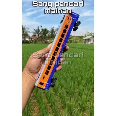 Kereta Api, Gerbong ekonomi era perumkaMainan kereta Api