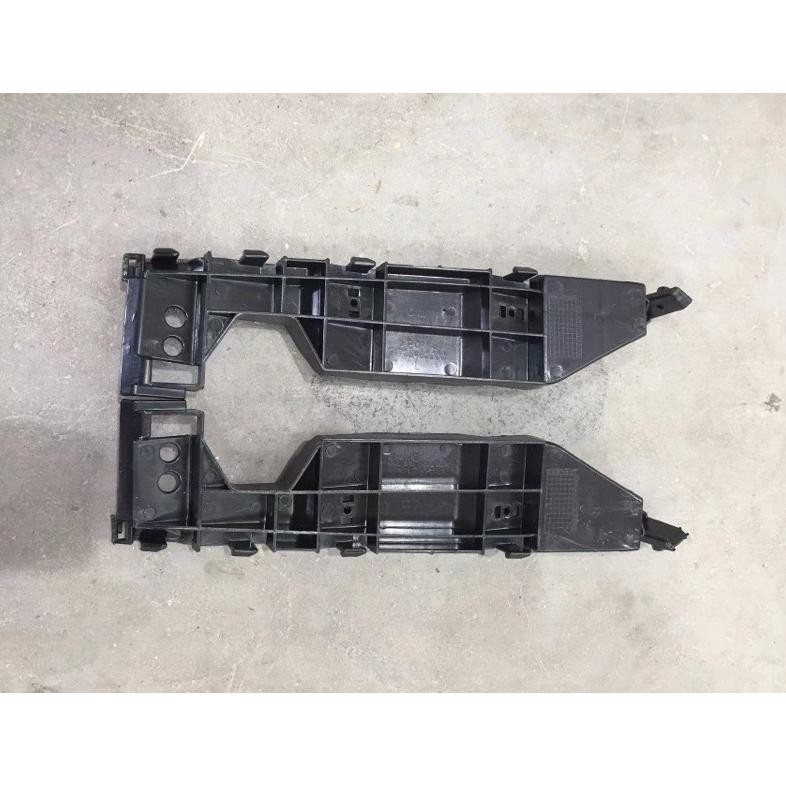 Bracket bemper depan suzuki swift 2006-2012 original