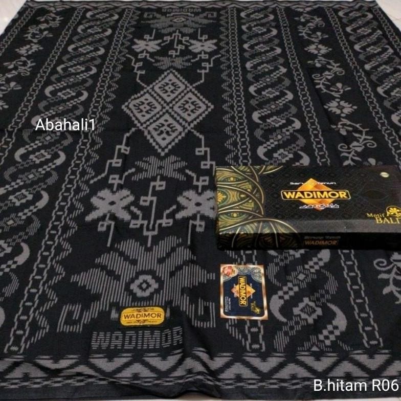 Sarung Wadimor Hitam Sarung Wadimor MOTIF BALI HITAM Sarung Wadimor Sarung Hitam