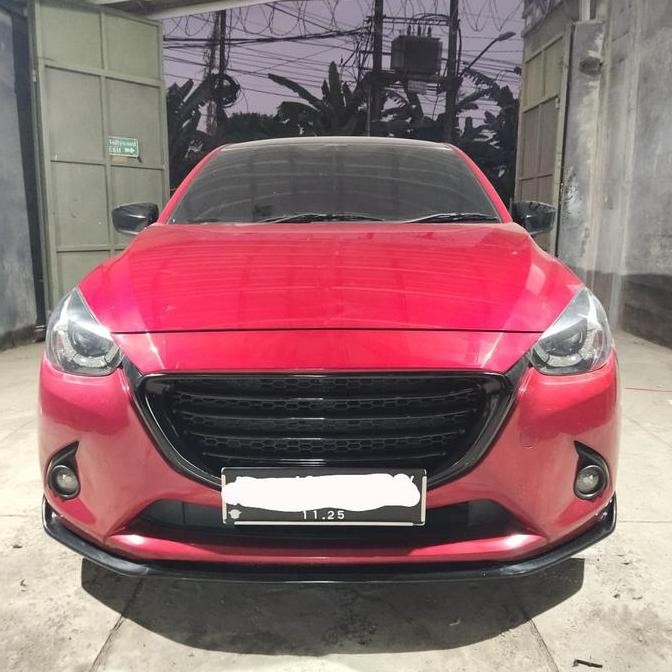 Grill depan Mazda 2 Skyactiv