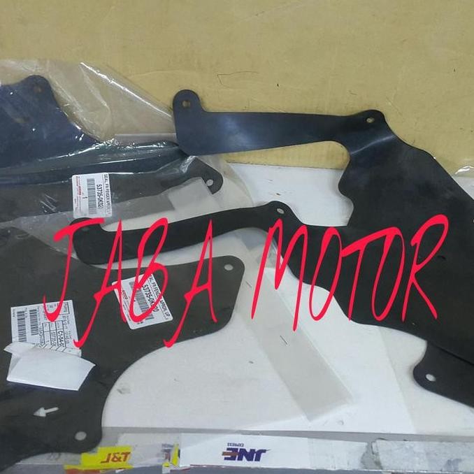 Karet Lumpur Spakbor-Karet Fender-Penahan Lumpur Samping Fortuner Ori