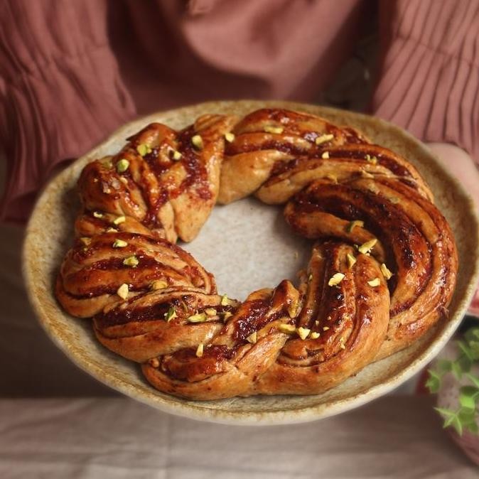 Vegan Xmas Wreath Bread