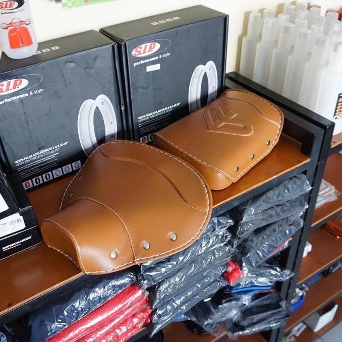 Cover Jok Pisah Vespa Model Cowboy