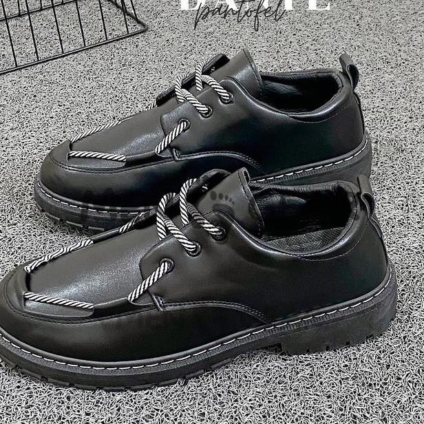 Menfootgear Dante Sepatu Pria Sepatu Wisuda Casual Pantofel Shoes Kerja Karet Empuk Hitam