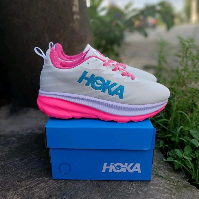 Sepatu Olahraga Wanita Hoka Sepatu Hoka Sneakers Wanita Sepatu Hoka Aerobic Senam Sport Berpori