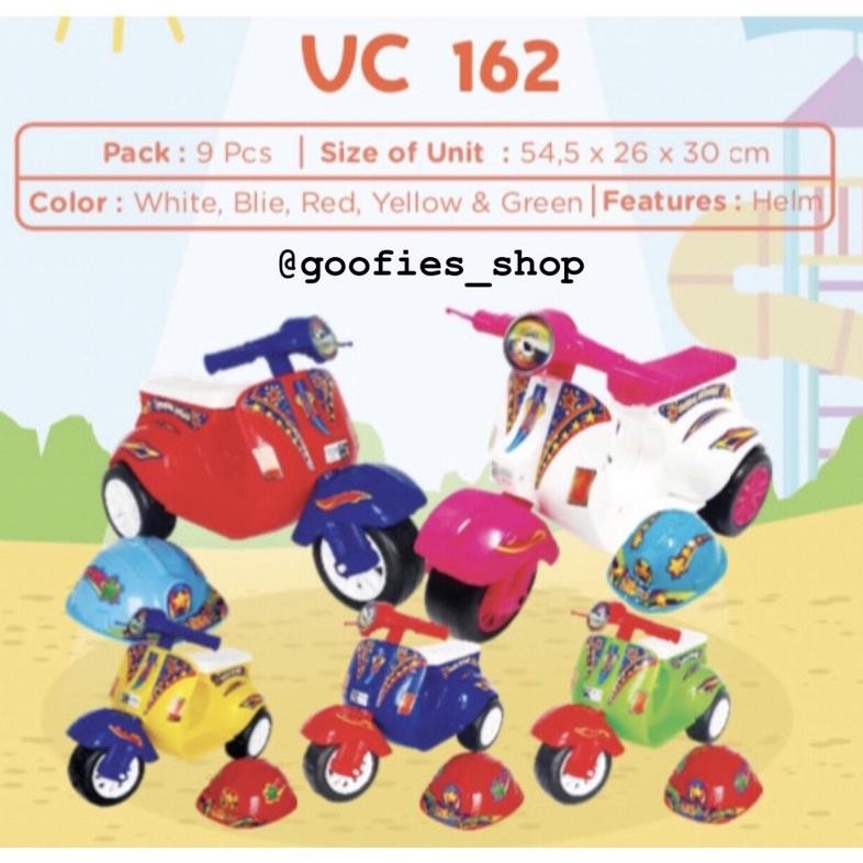 Mainan Motor Vespa Roda 3 (Free Helm)