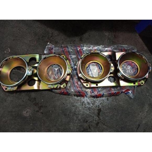 * bracket lampu hedlam Corolla DX 80 *