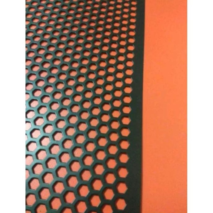 Ram - Grill Speaker Hitam Ukuran 200cm x 65 cm