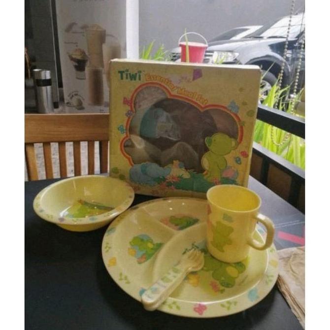 Tiwi meal set bahan melamin mewahh / perlengkapan makan bayi