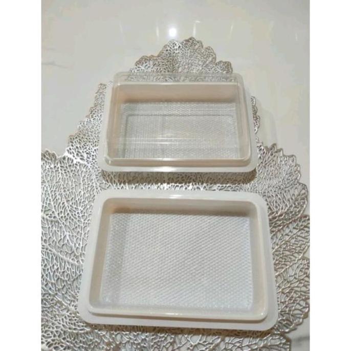 Mika Snack Box putih isi 20set
