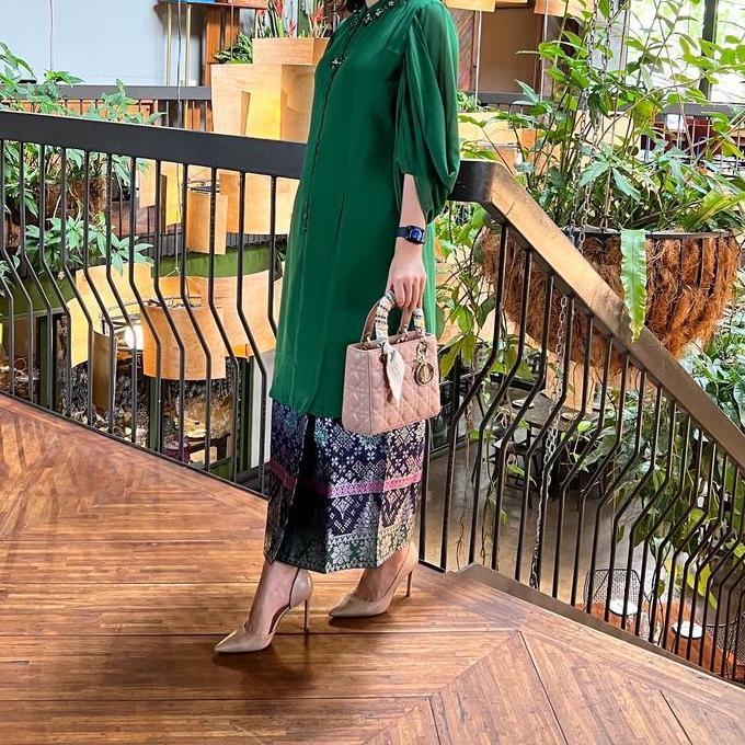 Shop- Lausboutique-Tunik Maisa-Seri 2306-Hanya Tunik Kancing Muslim
