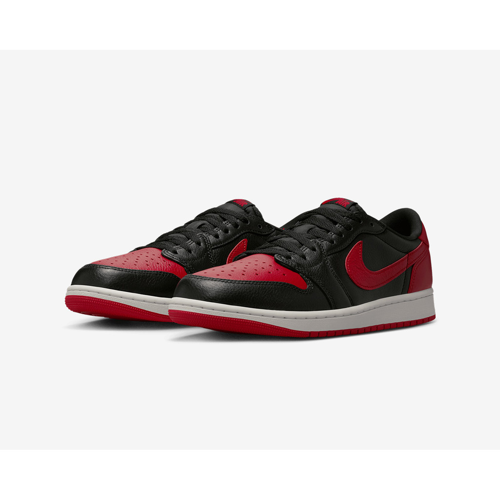 Sepatu Basket Pria Air Jordan 1 Retro Low OG Banned IW6276-001