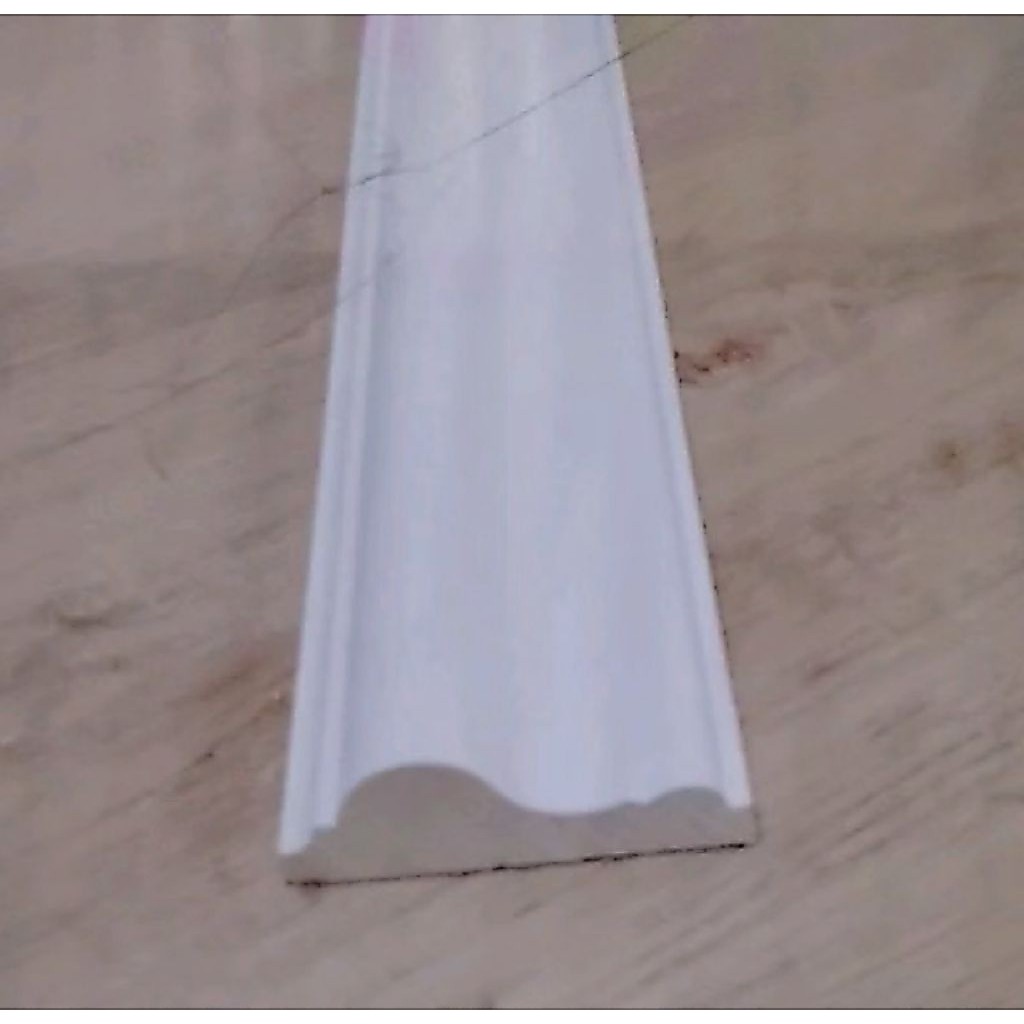 LIS MOULDING PVC 2,5Cm