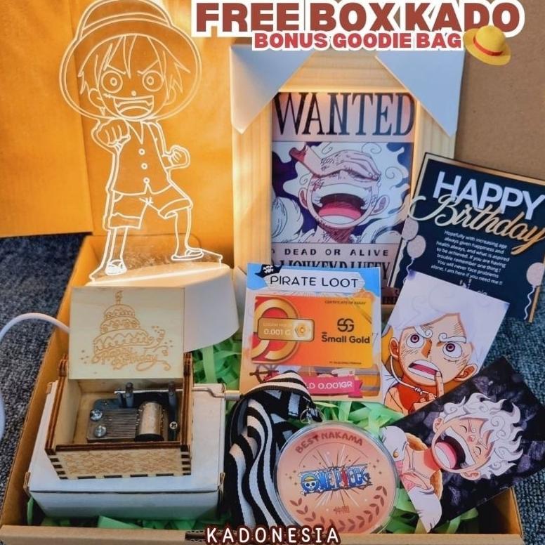 Hampers One Piece Kado Luffy Hadiah Bajak Laut / Fankit Anime One Piece Diskon