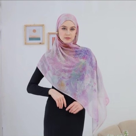 [PRELOVED] Pasmina viscose printed premium motif bunga pink by harva hijab